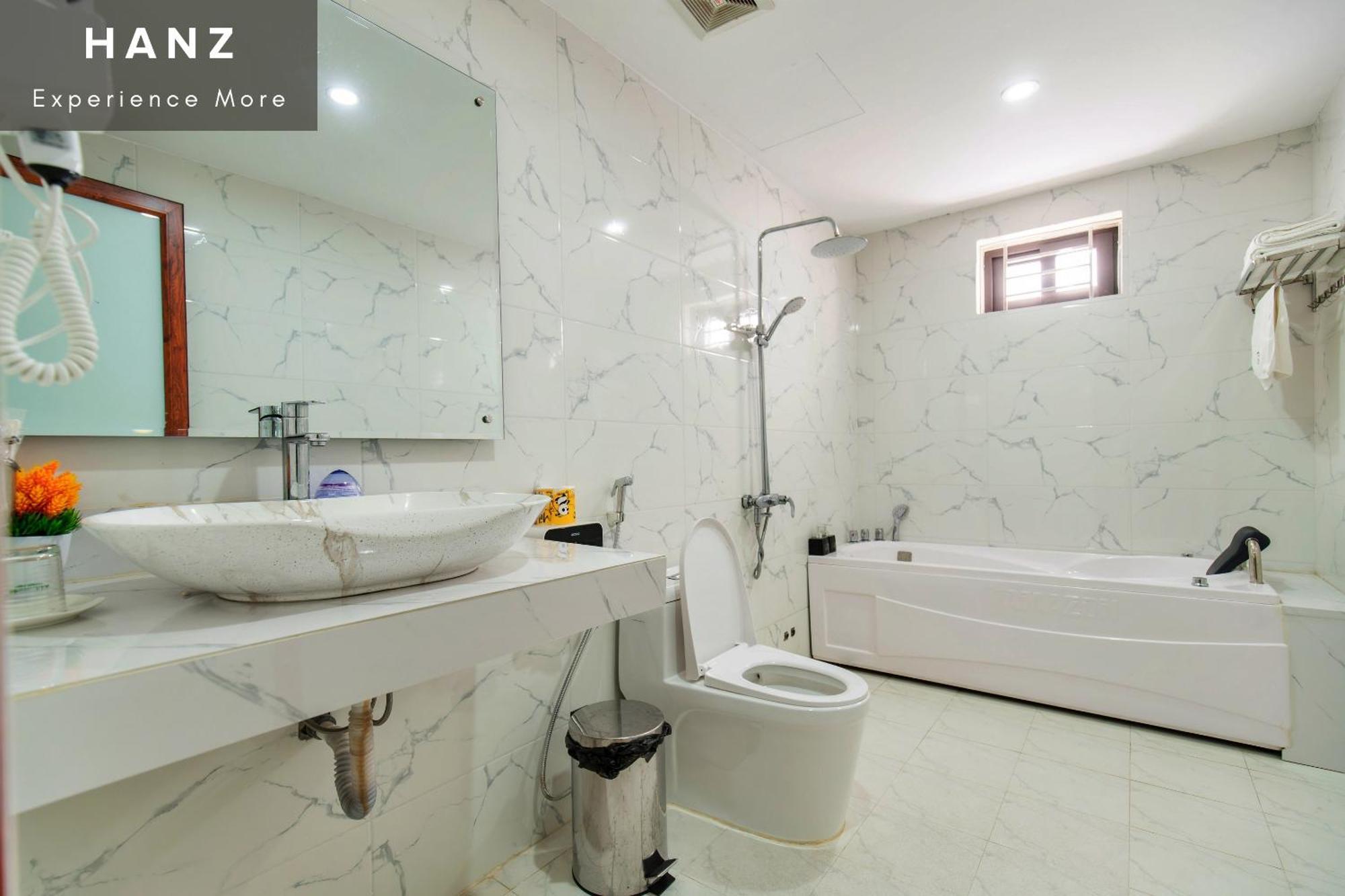 Hanz Noi Bai Airport Hotel Hanoi Exterior photo