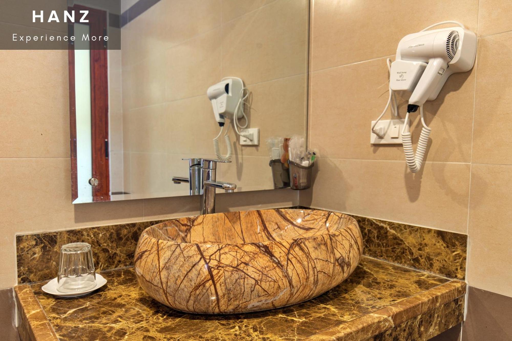 Hanz Noi Bai Airport Hotel Hanoi Room photo